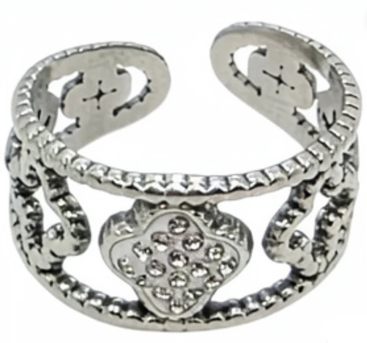 Anillo de acero quirurgico trebol con strasses cristal